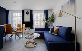 Comfortable Apartments Near Harrods